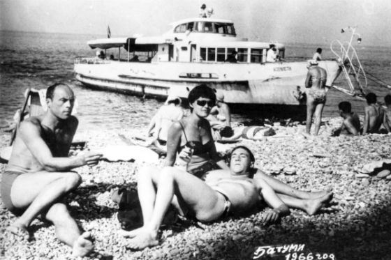 Станислав Говорухин, Владимир Высоцкий и Мария Шалаева на отдыхе